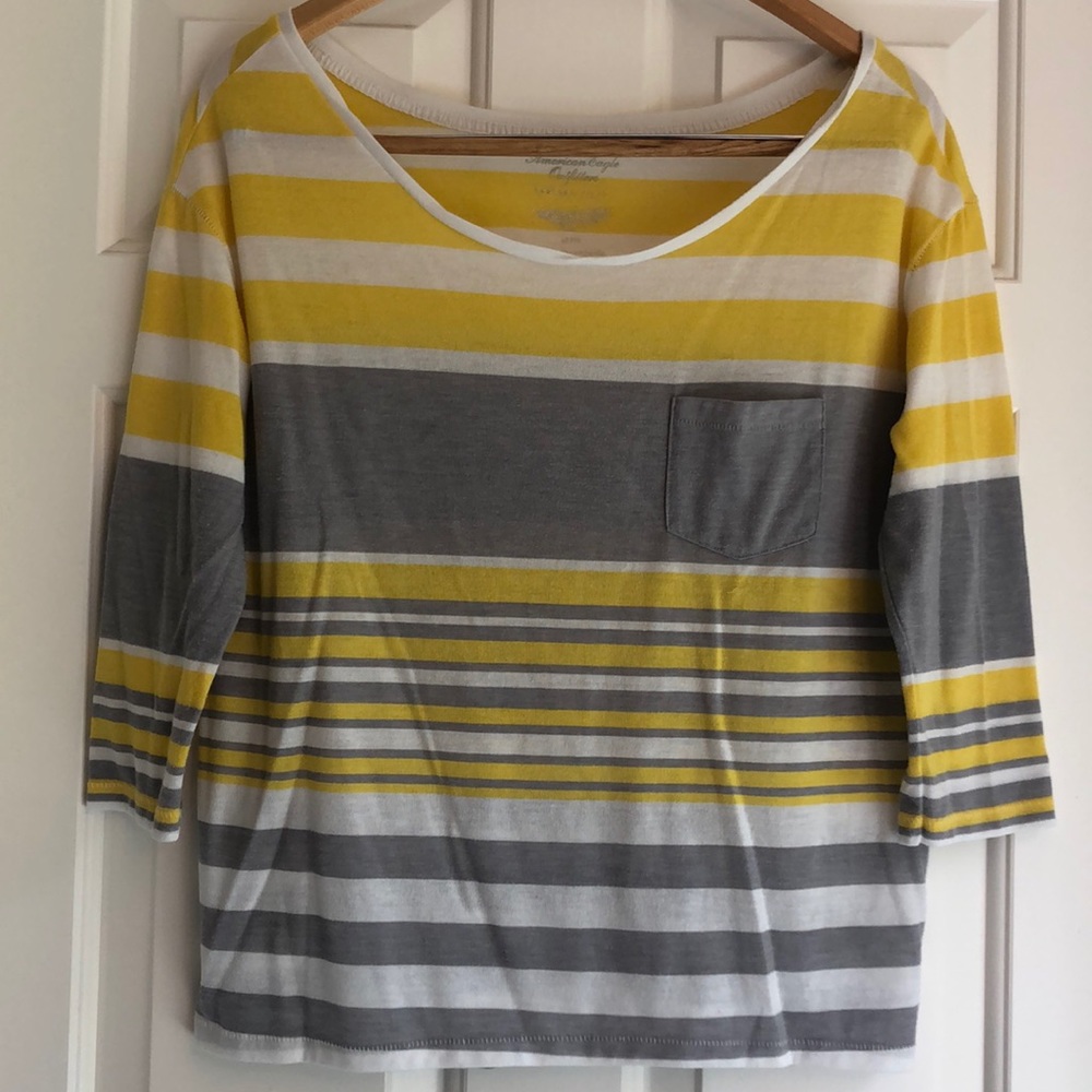 Striped Shirt w/ 3/4-Length Sleeves